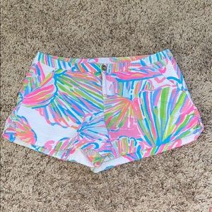 LILLY PULITZER SHORTS SIZE 4